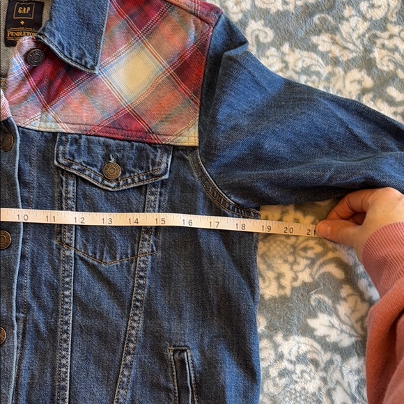 Gap x Pendleton Denim Jacket with Plaid Accents - Picture 5 of 9
